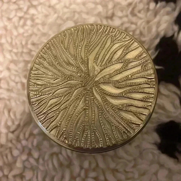 New CLCo by Candle-lite Wood Wick Scented Candles, Cattleya Orchid 14 oz. - Picture 4 of 5